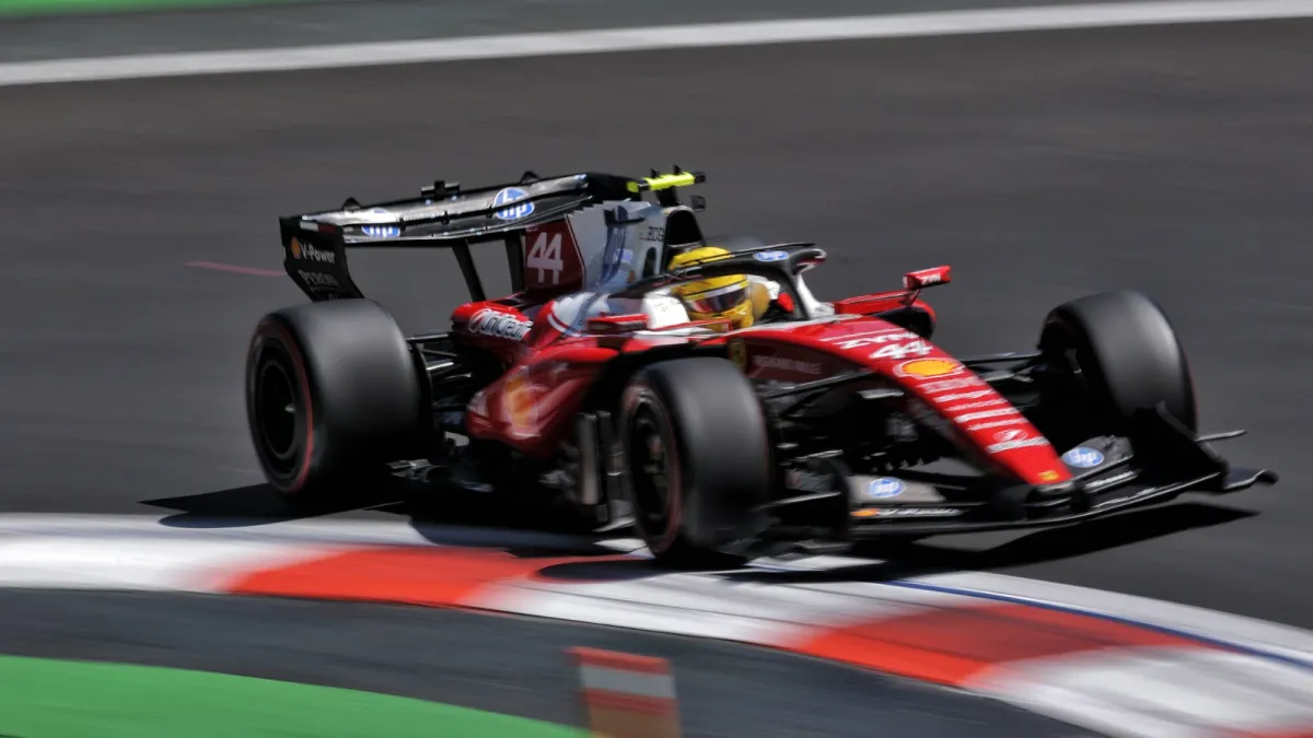 Lewis Hamilton Rebut Pole Perdana Bersama Ferrari di GP Meksiko