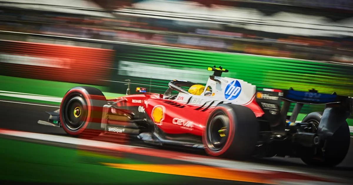 Hamilton Rebut Pole Bersejarah untuk Ferrari di GP Meksiko