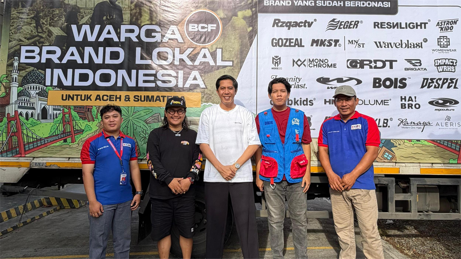 Tujuh Ribu Pakaian Baru dari Banten Dikirim untuk Warga Aceh