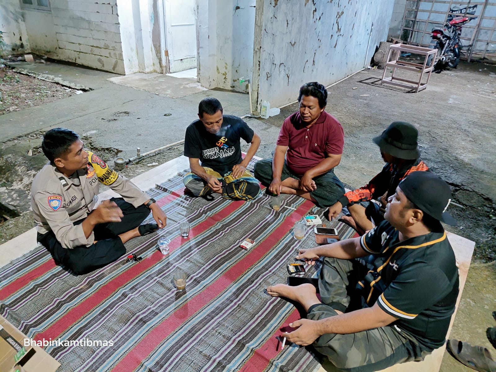 Ngopi Kamtibmas di Bekasi: Polisi dan Tokoh Masyarakat Perkuat Sinergi Keamanan Lingkungan untuk Kamtibmas Kondusif
