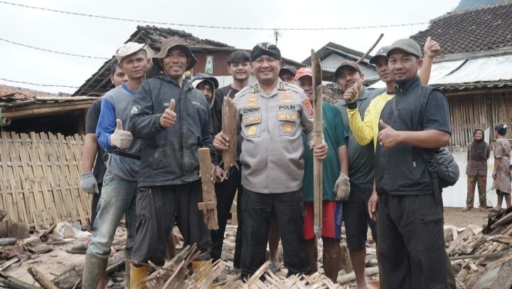 Biro SDM Polda Jabar Bedah Rutilahu Lansia 92 Tahun dan Petani Jagung Binaan, Dukung Ketahanan Pangan Nasional