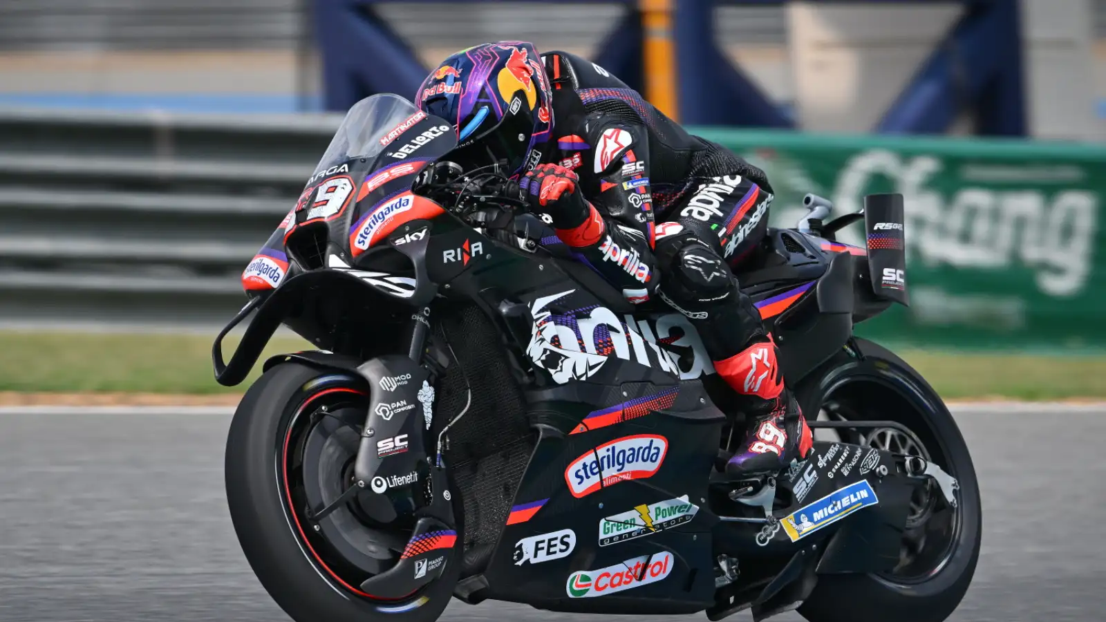 Aprilia Uji Konsep Aero Adaptif di Buriram