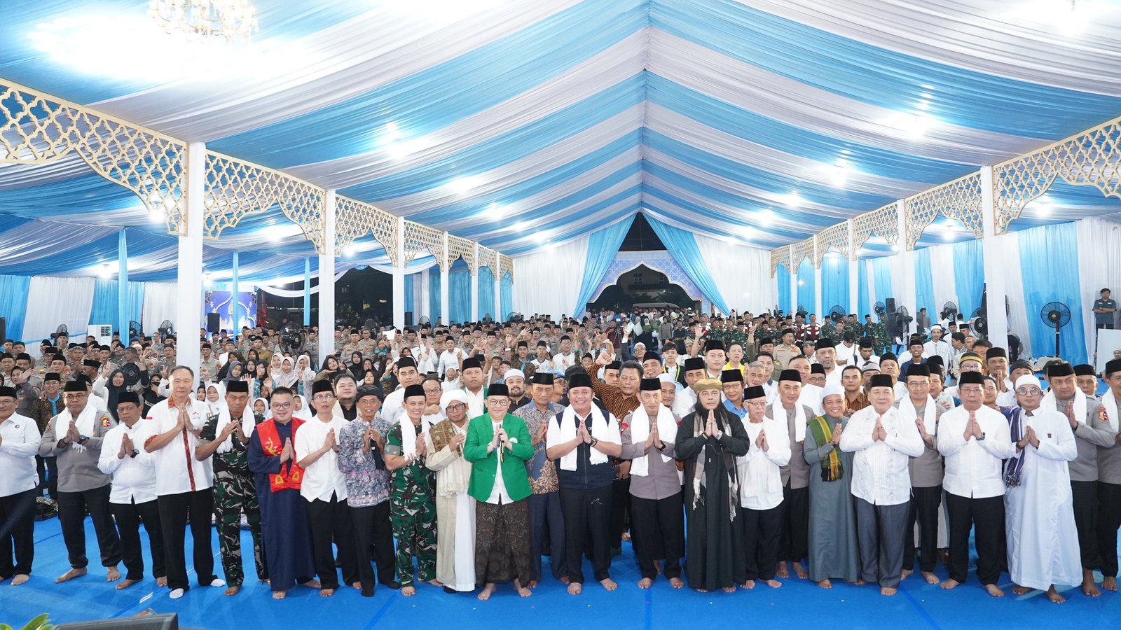 Pangdam II/Sriwijaya Mayjen TNI Ujang Darwis Hadiri Safari Ramadhan Bersama Kapolri Listyo Sigit Prabowo di Palembang, Perkuat Sinergitas TNI-Polri Jaga Stabilitas Sumsel