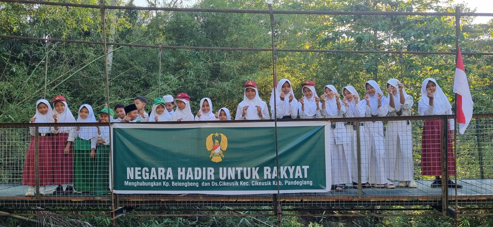 TNI Bangun Jembatan Blengbeng 75 Meter di Pandeglang, Masyarakat Tak Lagi Takut Banjir Sejak 2022