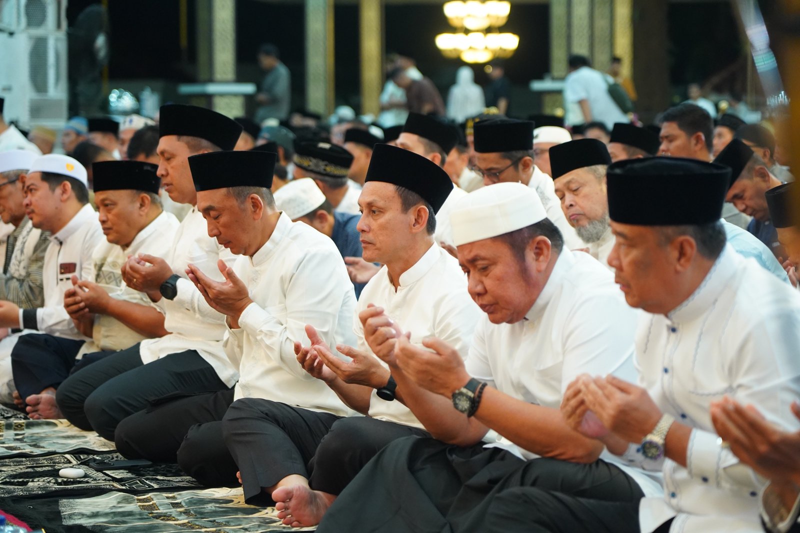 Pangdam II/Sriwijaya Mayjen TNI Ujang Darwis Hadiri Penutupan Pengajian Ramadhan 1447 H Sumsel di Griya Agung Palembang