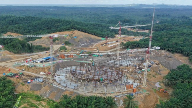 Kementerian Investasi dan Hilirisasi/ BKPM bakal terus mencari investor guna mendukung pembangunan Ibu Kota Nusantara (IKN). Ilustrasi. (Antara Foto/M Risyal Hidayat).