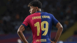 Lamine Yamal merayakan kemenangan Barcelona atas Real Madrid dalam laga El Clasico, menunjukkan mentalitas juara di usia 17 tahun. (Foto: Lisensi by Nusantara Media)