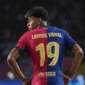 Lamine Yamal merayakan kemenangan Barcelona atas Real Madrid dalam laga El Clasico, menunjukkan mentalitas juara di usia 17 tahun. (Foto: Lisensi by Nusantara Media)
