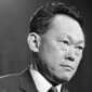 Lee Kwan Yew, pendiri dan perdana menteri pertama Singapura yang memimpin Singapura dari tahun 1959 hingga 1990. (Michael Stroud/Daily Express/Hulton Archive/Getty Images)