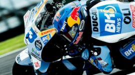 Alex Marquez tampil dominan bersama Ducati GP24 di FP1 Le Mans 2025, mencatatkan waktu tercepat dan memperkuat posisinya di puncak klasemen MotoGP. (Sumber: Alex Marquez Facebook)