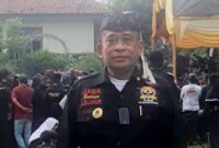 Sukendar tantang herkules di gedung sate