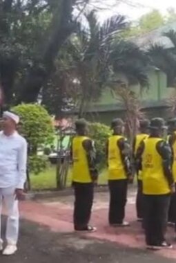 Program Pendidikan Semi Militer untuk Siswa Nakal di Jawa Barat