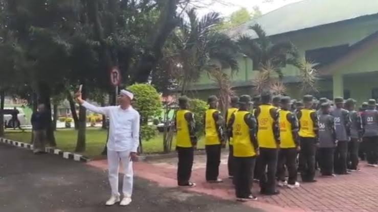 Dedi kirim siswa nakal ke barak militer 