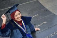 Tania Septi Anggraini sukses menuntaskan studi doktoralnya. Ia adalah mahasiswa dari Program Studi Teknik Geodesi dan Geomatika di Institut Teknologi Bandung (ITB). (https://itb.ac.id/)