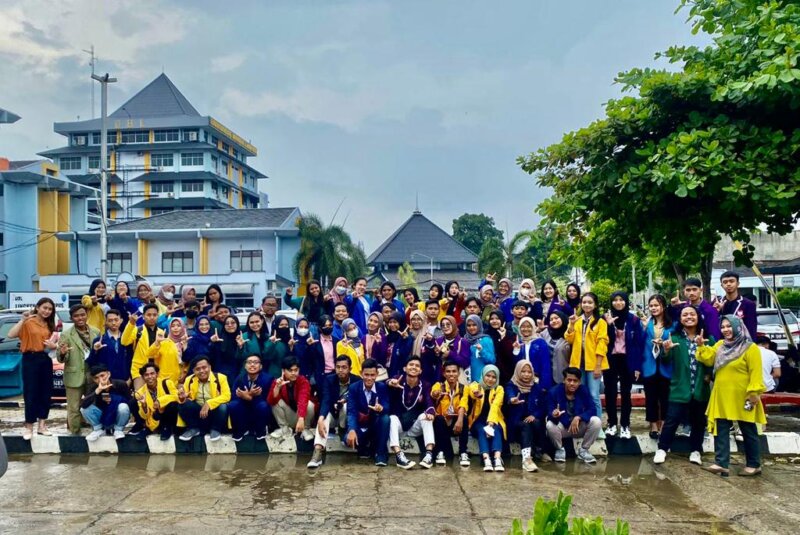 61 mahasiswa dari 39 kampus di Indonesia (ubl.ac.id)