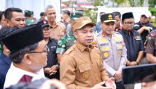 Gubernur Riau, Abdul Wahid, tegaskan bahwa sekolah boleh mengadakan acara perpisahan siswa asalkan masih di area sekolah dan tidak memberatkan orangtua (Foto: siakkab.go.id)