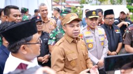 Gubernur Riau, Abdul Wahid, tegaskan bahwa sekolah boleh mengadakan acara perpisahan siswa asalkan masih di area sekolah dan tidak memberatkan orangtua (Foto: siakkab.go.id)