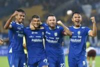 Persib Bandung merayakan gelar juara BRI Liga 1 2024/2025 usai mengalahkan Barito Putera, Jumat (9/5/2025). Stadion Gelora Bandung Lautan Api dipenuhi Bobotoh yang merayakan kemenangan back-to-back Maung Bandung.