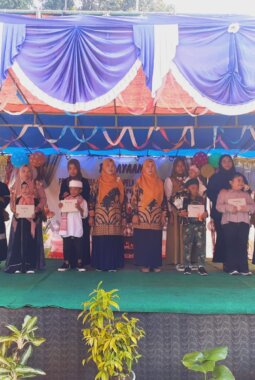Nafisa Hafsah, Siswi SDN Banyumekar 1 Labuan, Menjadi Juara Umum di Acara Pelepasan Siswa