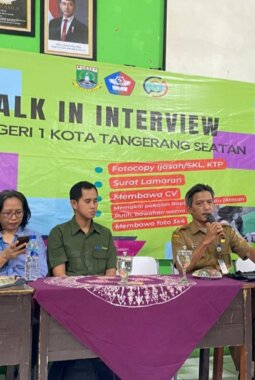 SMKN 1 Tangsel Gelar ‘Walk In Interview’ Targetkan 250 Alumni Langsung Kerja di 8 Perusahaan Besar