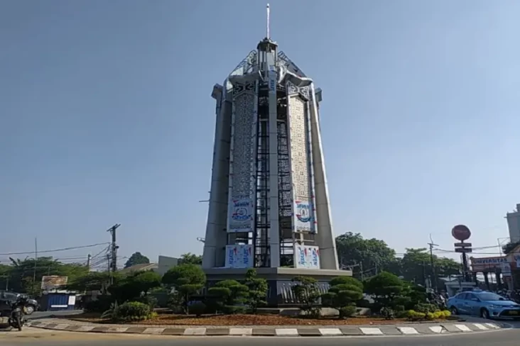 Tugu Pamulang menjadi simbol khas di Pamulang, Kota Tangerang Selatan. (MPI/Dok)