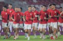 Pemain Timnas Indonesia: Dean James, Joey Pelupessy, Justin Hubner, Mees Hilgers dalam sesi latihan tim jelang lawan Timnas China di Kualifikasi Piala Dunia 2026. (c) Bola.net/Bagaskara Lazuardi