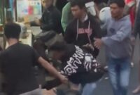 keributan penumpang dan calo tiket