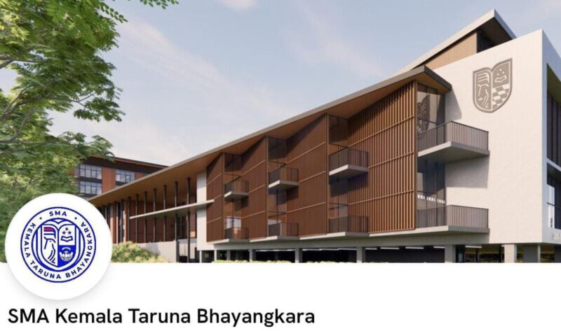 Pendaftaran SMA Kemala Taruna Bhayangkara Tahun Ajaran 2026/2027, masyarakat dapat menghubungi WhatsApp 0852-8222-7300 atau mengakses situs resmi kaderbangsa foundation serta akun Instagram @kemalatarunabhayangkara dan @akademikaderbangsa. (Foto : istimewah)